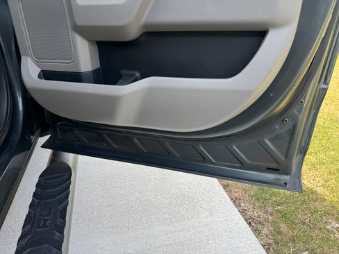 Used 2015 Ford F150 XLT w/ Equipment Group 301A Mid image 21