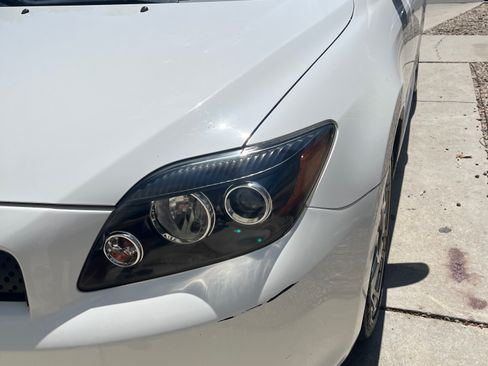 Used 2009 Scion tC FWD image 4