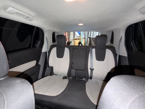 Used 2014 GMC Terrain SLE FWD image 11