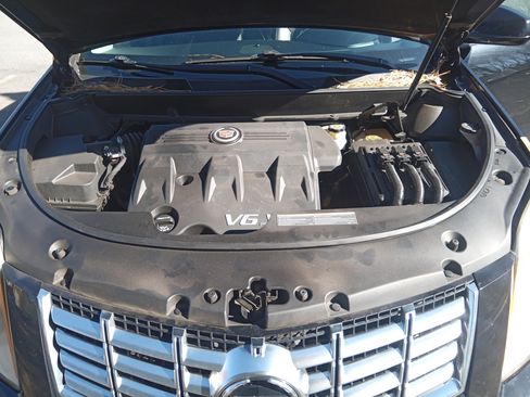 Used 2015 Cadillac SRX Luxury image 19