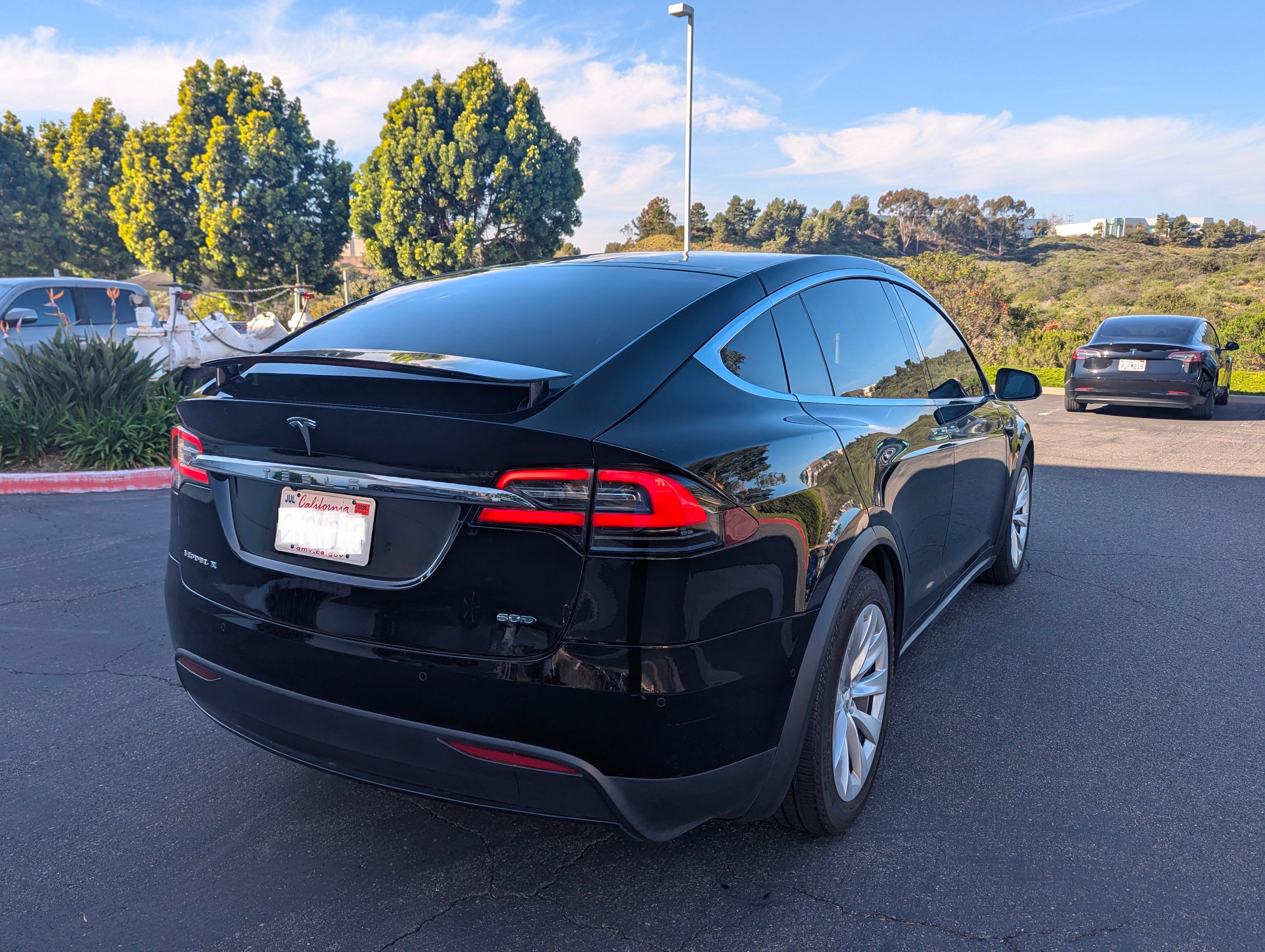 Used 2016 Tesla Model X 60D AWD/4WD image 4
