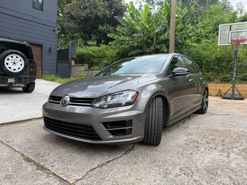 Used 2015 Volkswagen Golf R 4-Door AWD/4WD image 19