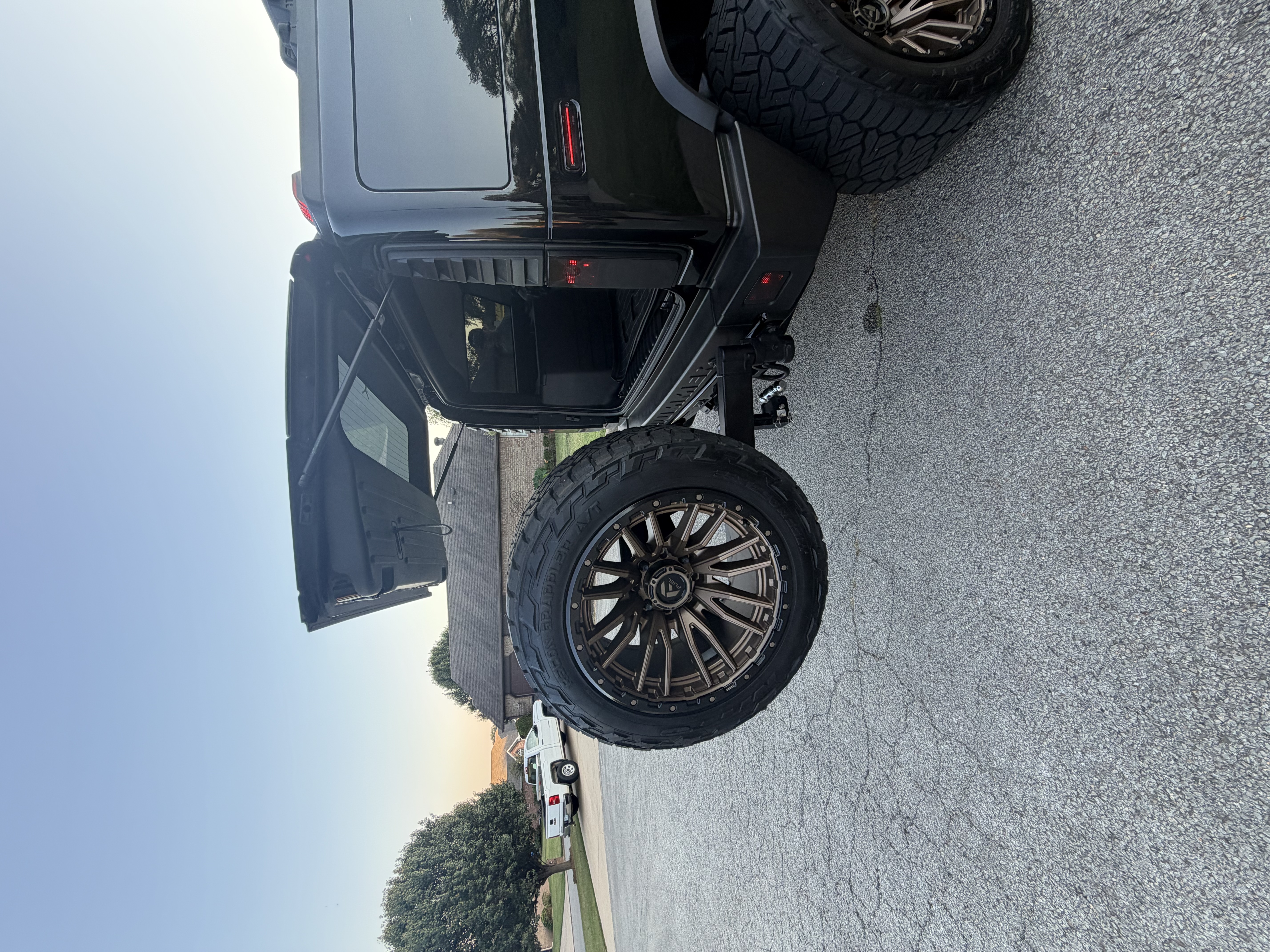 Used 2008 HUMMER H2 AWD/4WD image 15