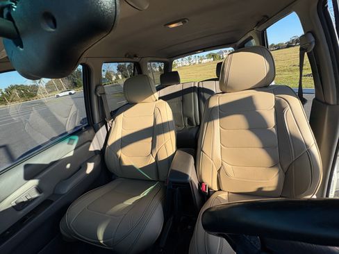 Used 2001 Toyota 4Runner SR5 image 10