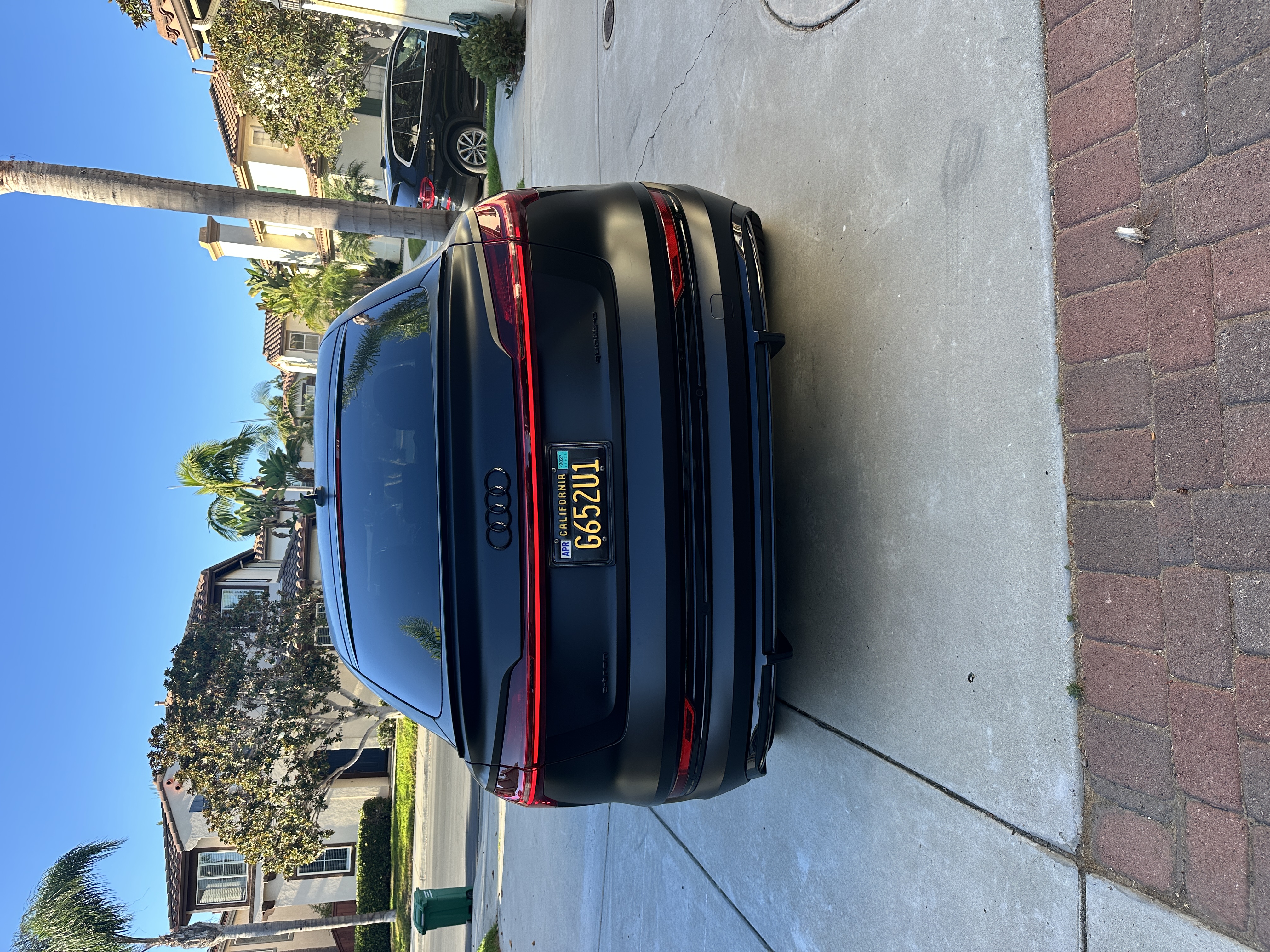 Used 2022 Audi e-tron Premium Plus w/ Premium Plus Package AWD/4WD image 5
