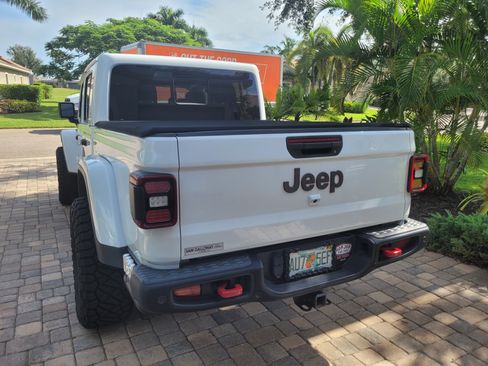 Used 2020 Jeep Gladiator Rubicon AWD/4WD image 10