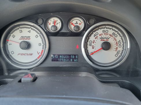 Used 2011 Ford Focus SE w/ 201A Rapid Spec Order Code image 6