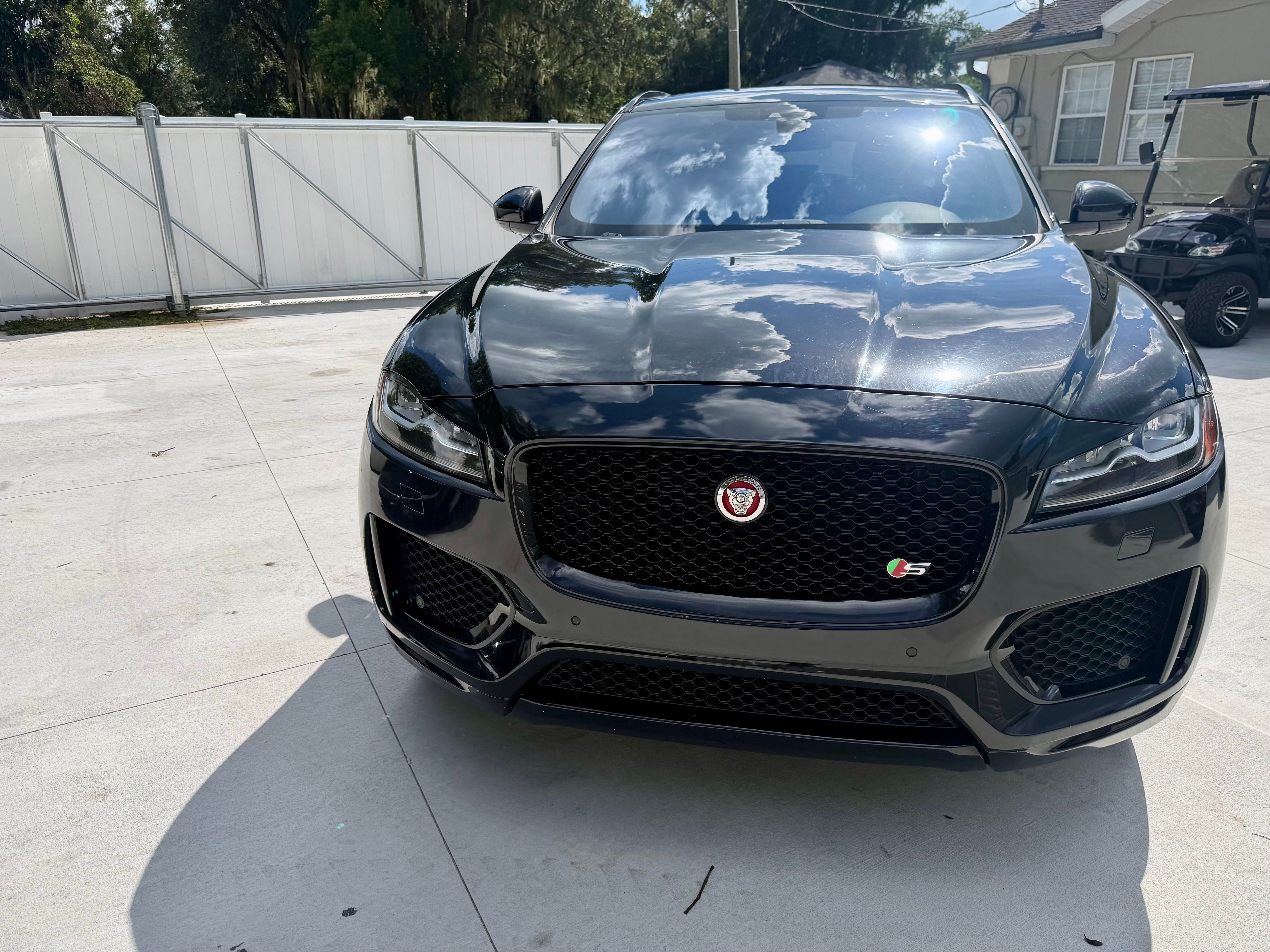 Used 2017 Jaguar F-PACE S AWD/4WD image 4
