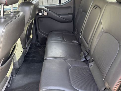 Used 2012 Nissan Frontier PRO-4X w/ Pro-4x Luxury Pkg AWD/4WD image 5