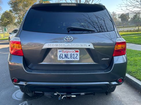 Used 2010 Toyota Highlander Limited image 4