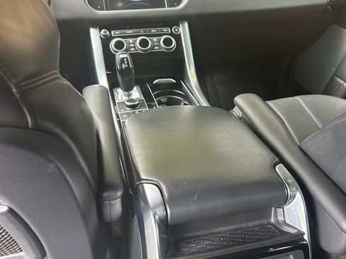 Used 2016 Land Rover Range Rover Sport HSE image 9