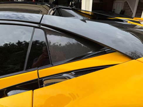 Used 2020 McLaren 720S Spider image 15