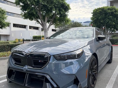 Used 2025 BMW M5 w/ M Driver's Package AWD/4WD image 1