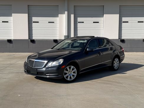 Used 2013 Mercedes-Benz E 350 Sedan image 1