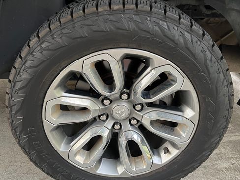 Used 2020 RAM 1500 Laramie w/ Sport Appearance Package image 18