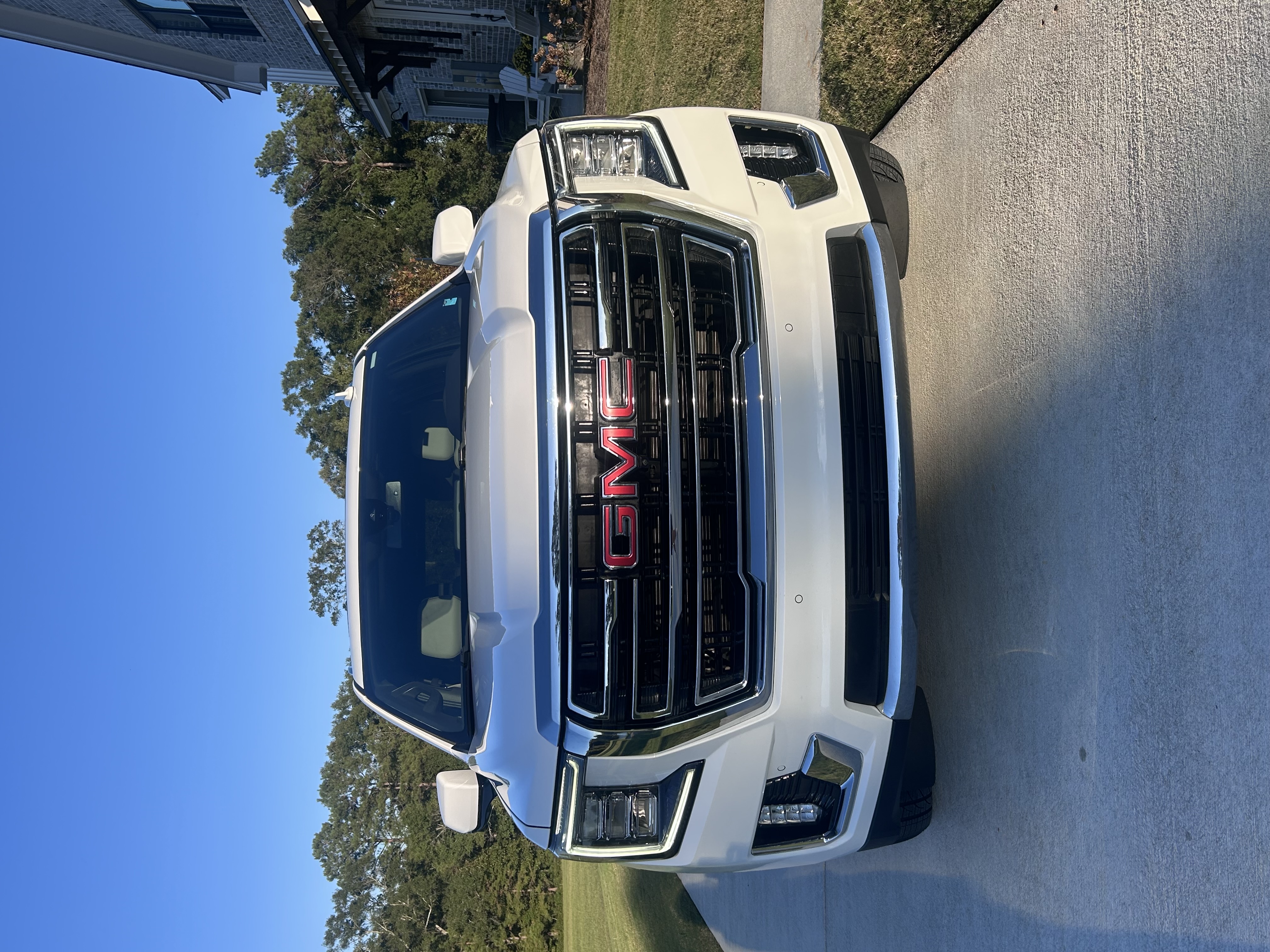 Used 2022 GMC Yukon XL SLT w/ SLT Premium Package RWD image 15