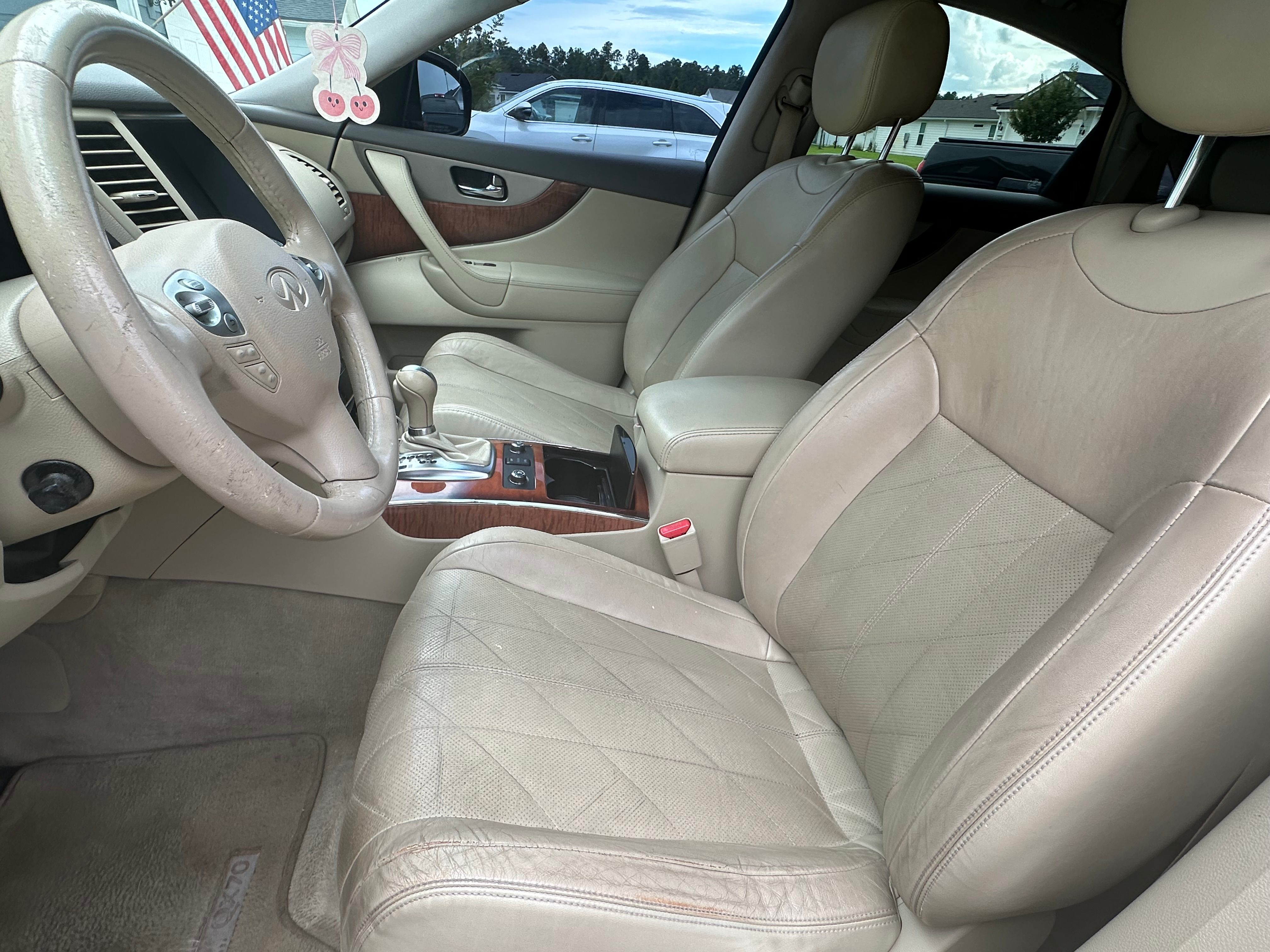 Used 2015 INFINITI QX70 AWD w/ Premium Package image 17