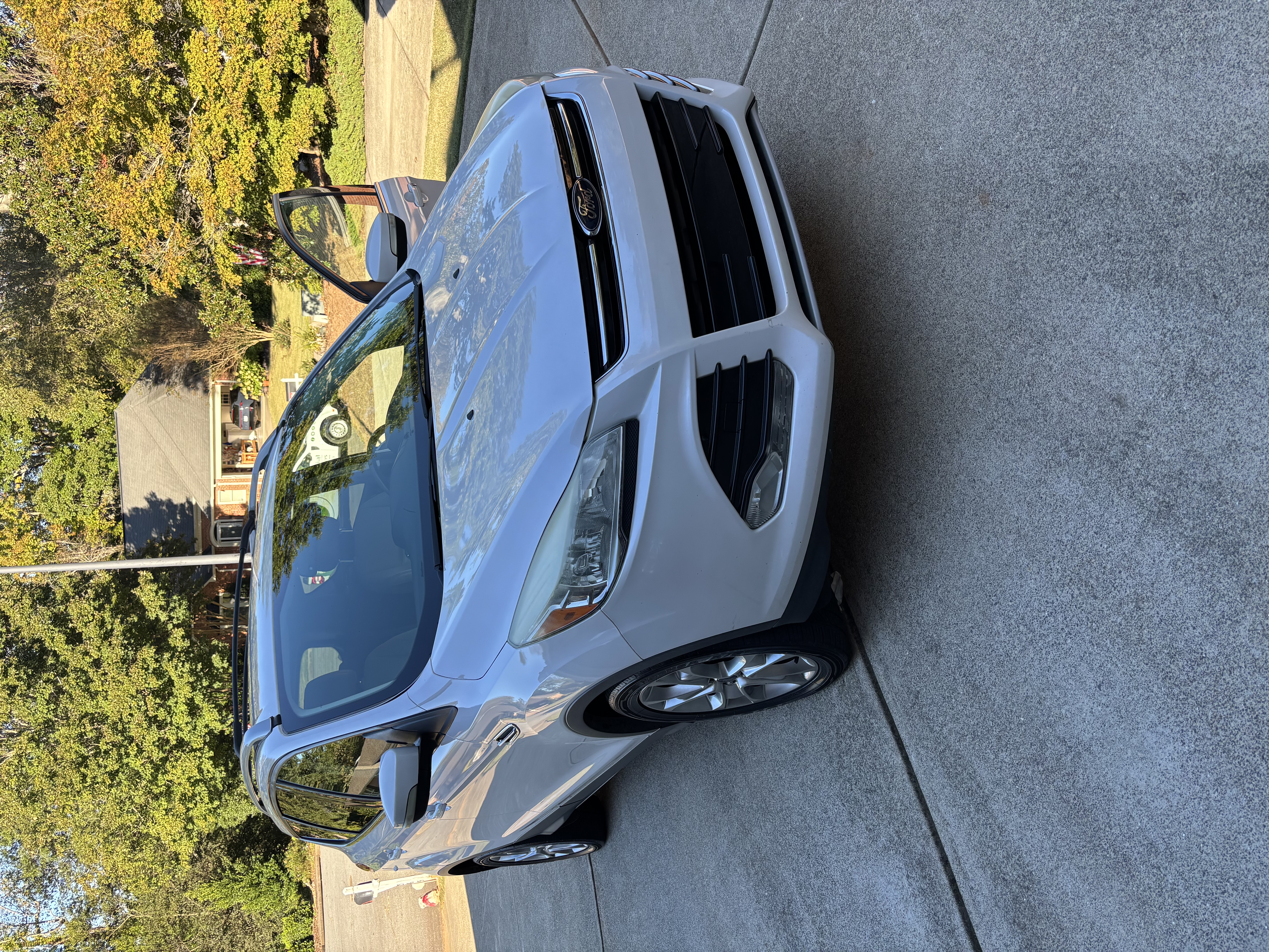 Used 2014 Ford Escape Titanium FWD image 13
