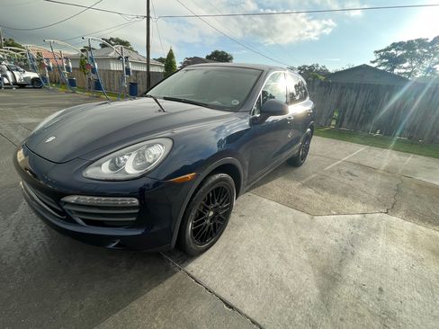 Used 2011 Porsche Cayenne S image 6