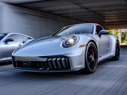 Used 2025 Porsche 911 Targa 4 GTS image 2