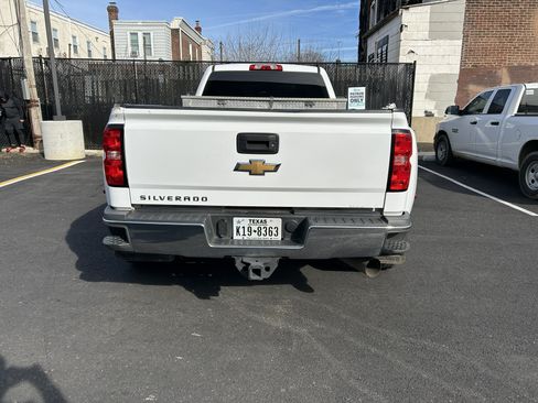 Used 2017 Chevrolet Silverado 3500 W/T w/ WT Fleet Convenience Package image 9