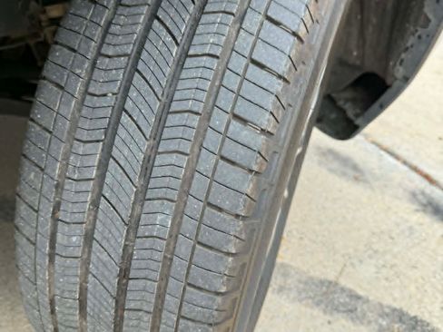 Used 2014 Jeep Grand Cherokee Limited image 14