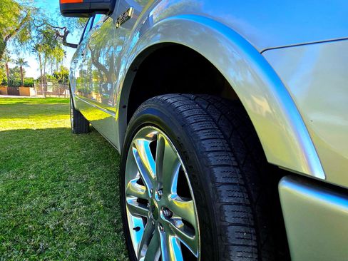 Used 2014 Ford F150 Limited image 23