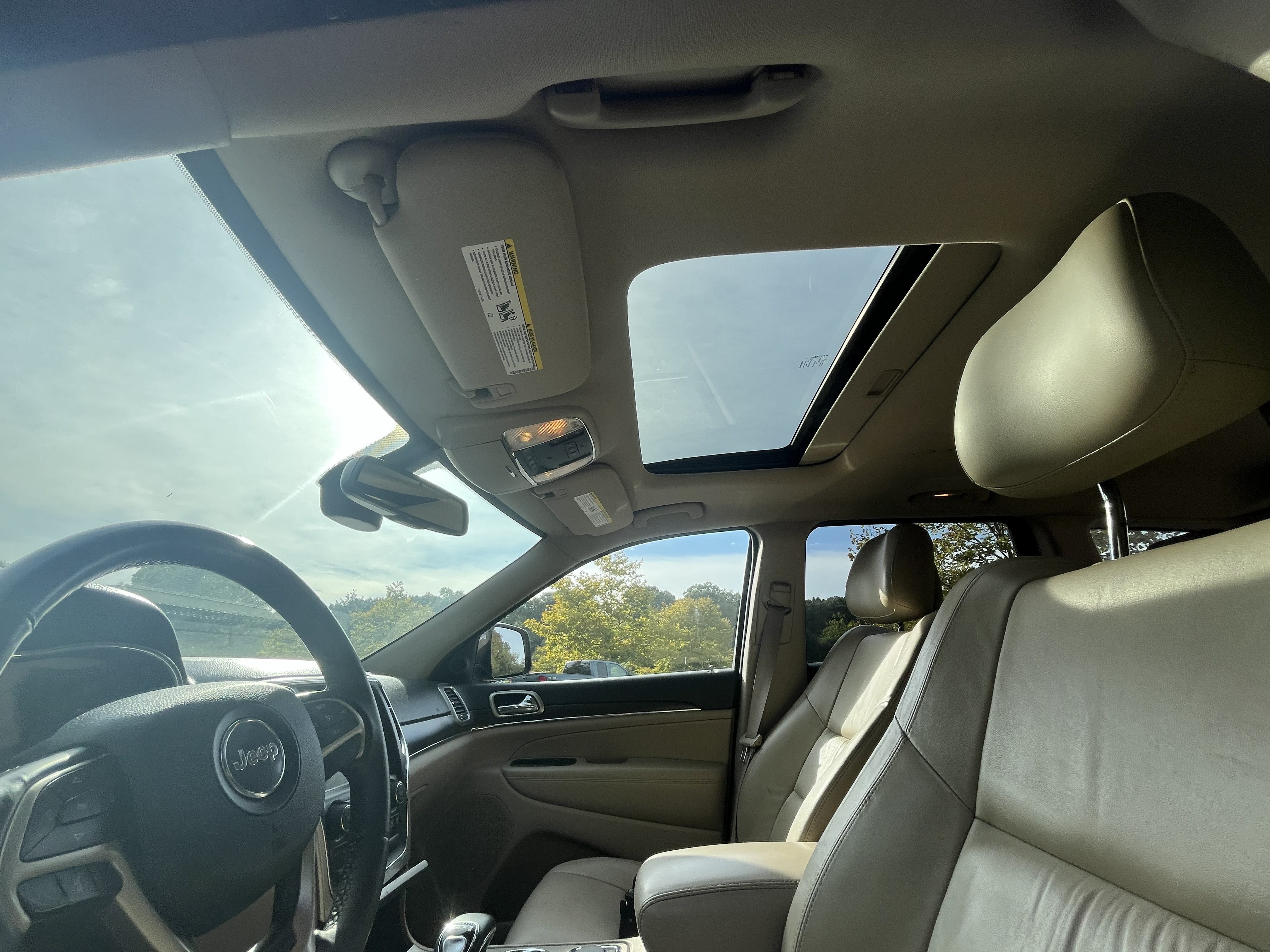 Used 2014 Jeep Grand Cherokee Limited AWD/4WD image 19