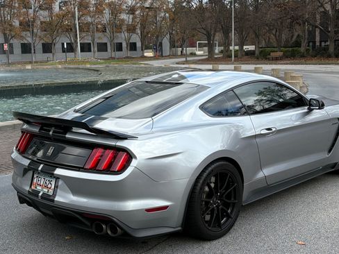 Used 2020 Ford Mustang Shelby GT350 w/ Technology Package image 5