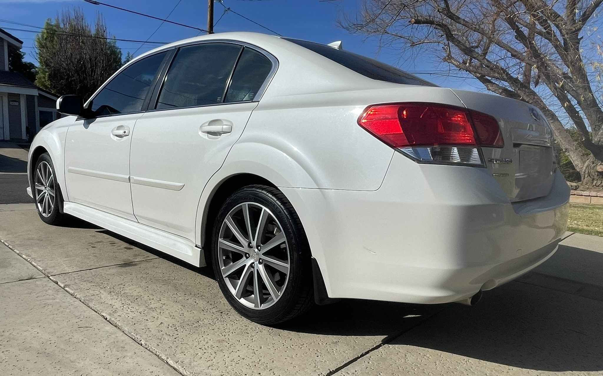 Used 2014 Subaru Legacy 2.5i Sport AWD/4WD image 2