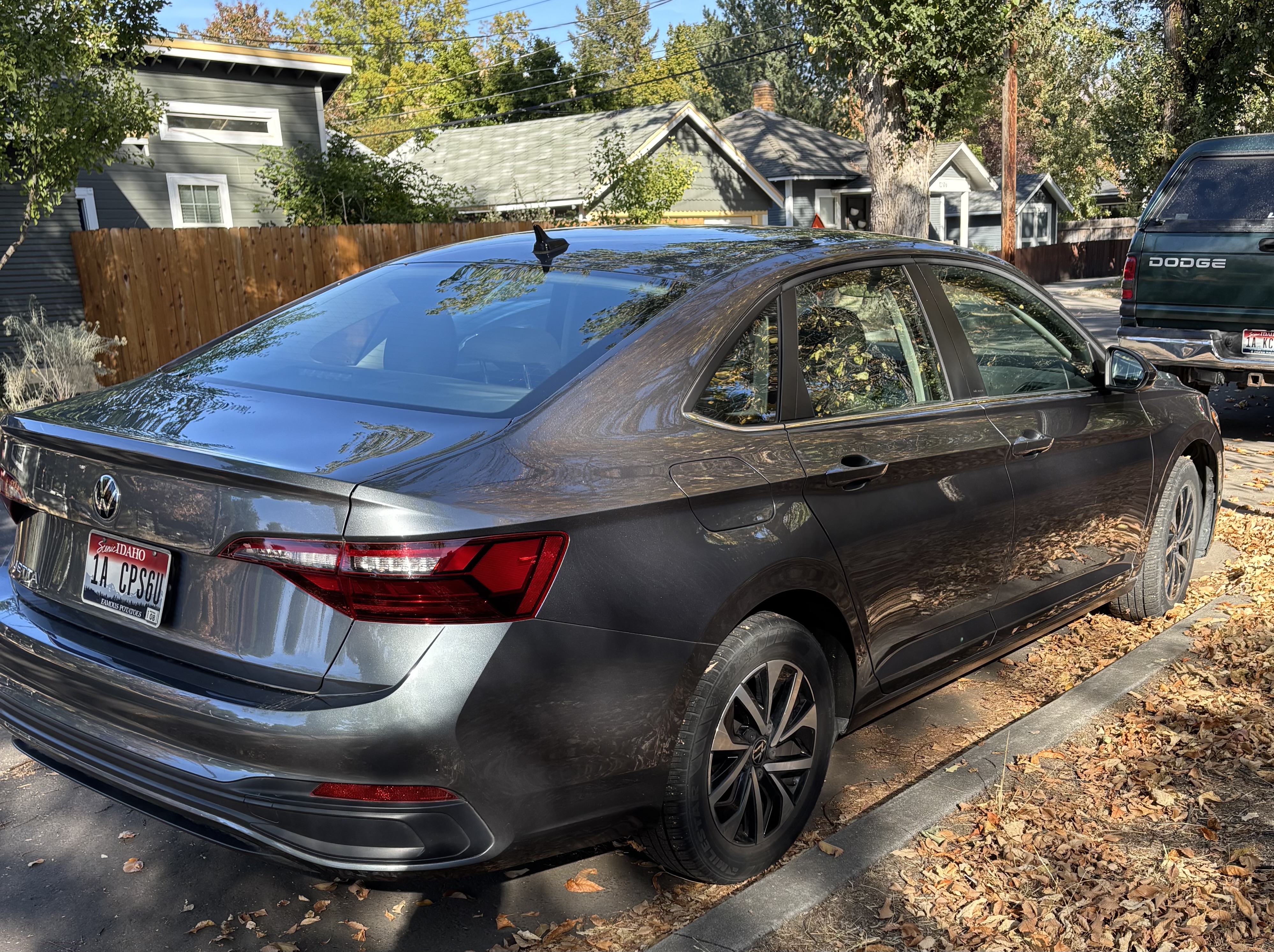 Used 2022 Volkswagen Jetta S FWD image 2