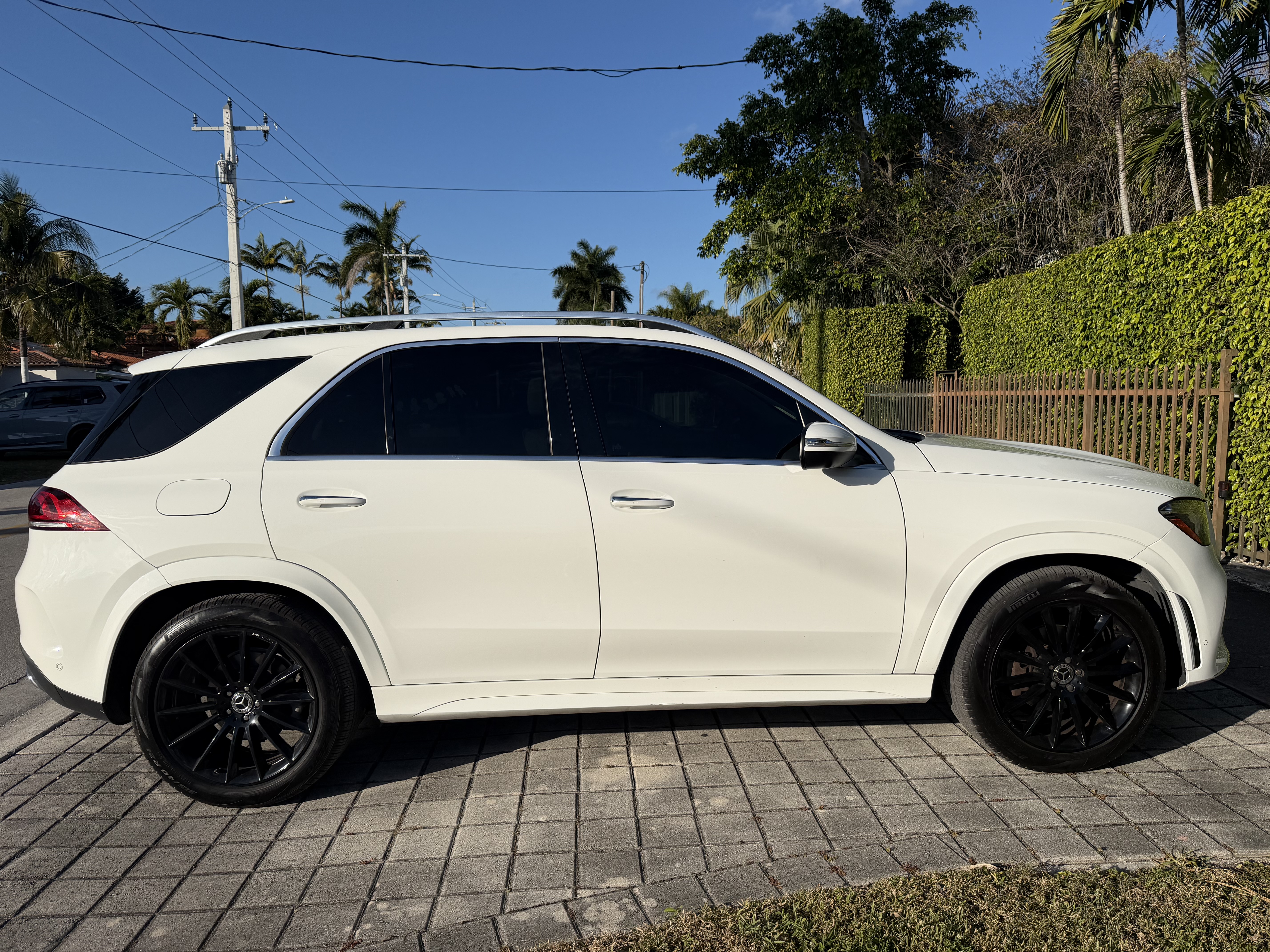Used 2021 Mercedes-Benz GLE 350 4MATIC image 11