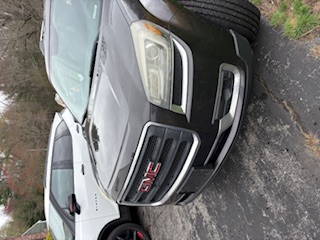 Used 2016 GMC Acadia SLE AWD/4WD image 2
