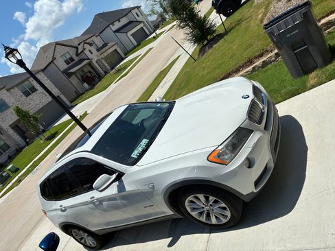 Used 2014 BMW X3 xDrive28i AWD/4WD image 9