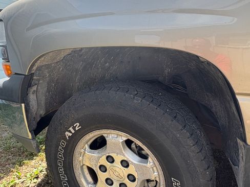 Used 2001 Chevrolet Silverado 1500 LS w/ Off-Road Chassis Pkg image 4