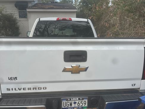 Used 2016 Chevrolet Silverado 2500 LT w/ LT Convenience Package image 8