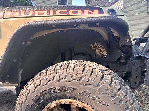 Used 2017 Jeep Wrangler Unlimited Rubicon image 12