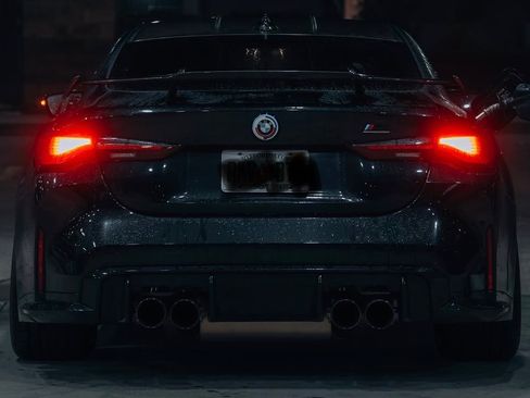 Used 2023 BMW M4 Competition RWD image 4