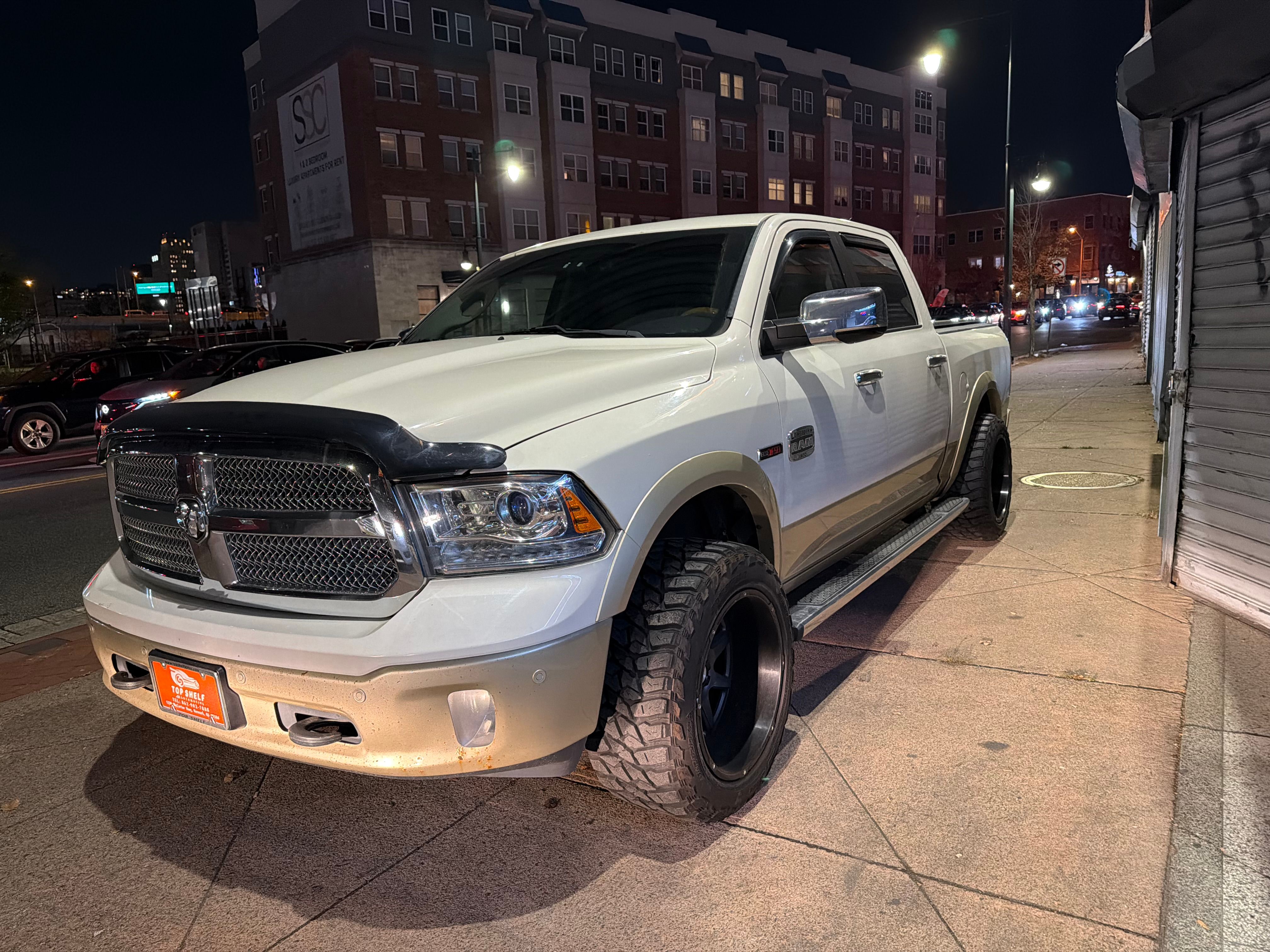 Used 2016 RAM 1500 Laramie Longhorn w/ Convenience Group AWD/4WD image 13