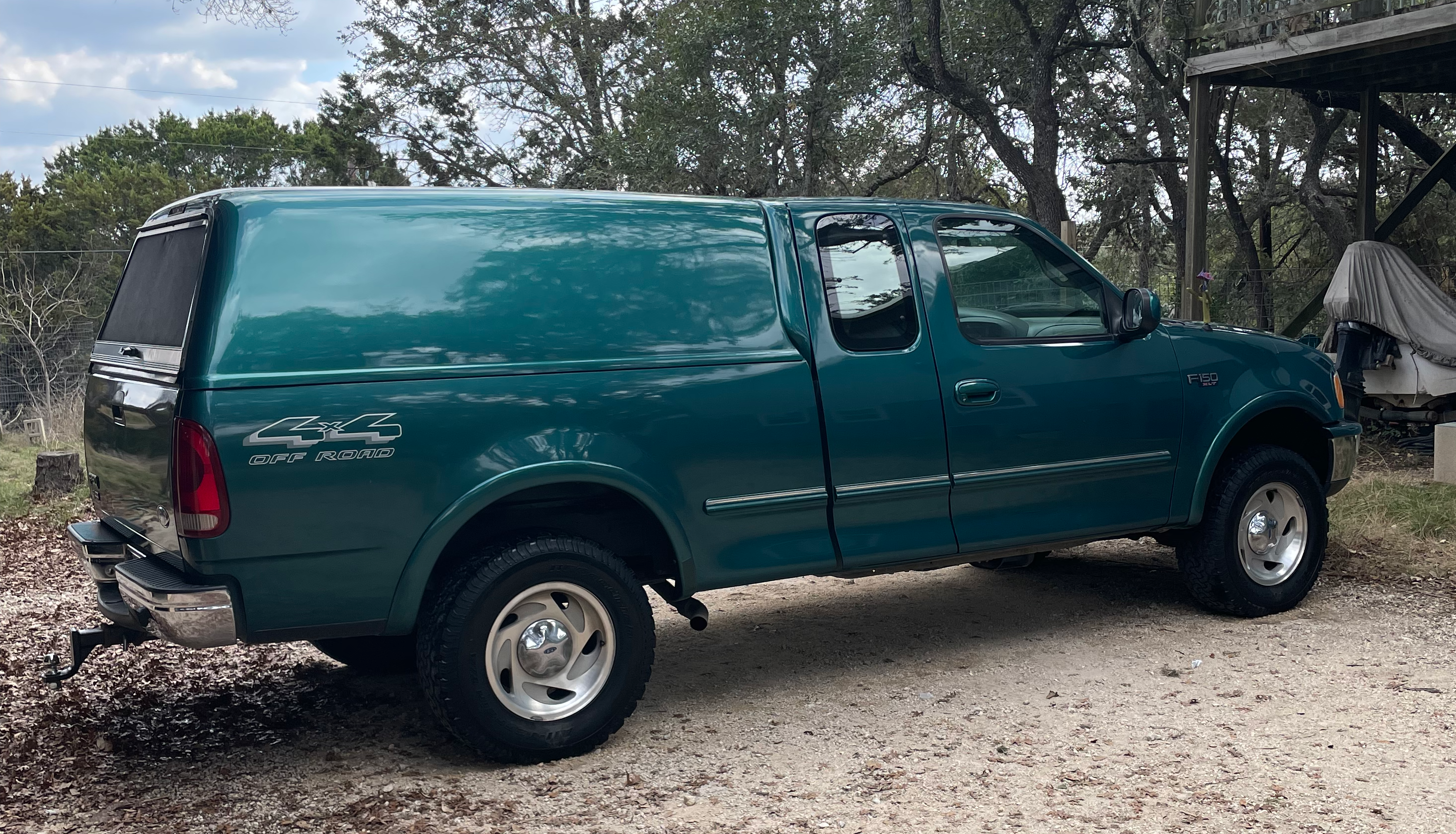 Used 1997 Ford F150 4x4 SuperCab image 1