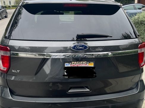 Used 2017 Ford Explorer XLT w/ Equipment Group 202A image 2