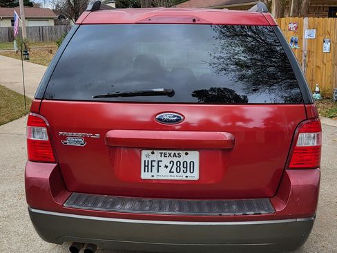 Used 2006 Ford Freestyle SE image 5