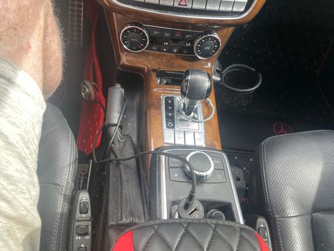 Used 2013 Mercedes-Benz G 550 image 11