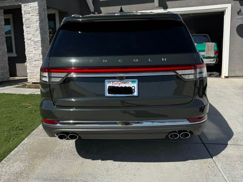 Used 2022 Lincoln Aviator Reserve RWD image 5