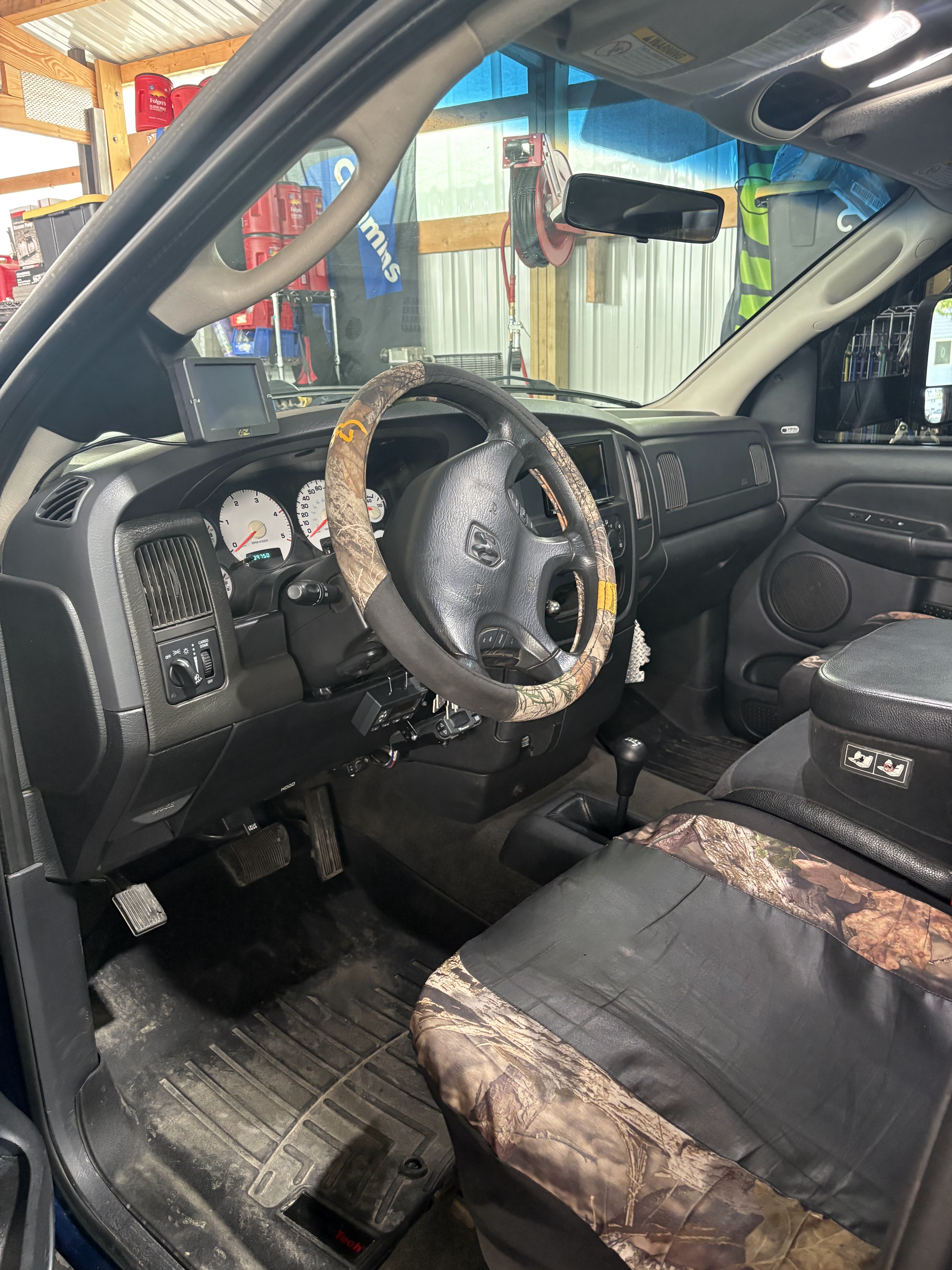 Used 2003 Dodge Ram 2500 Truck SLT AWD/4WD image 10