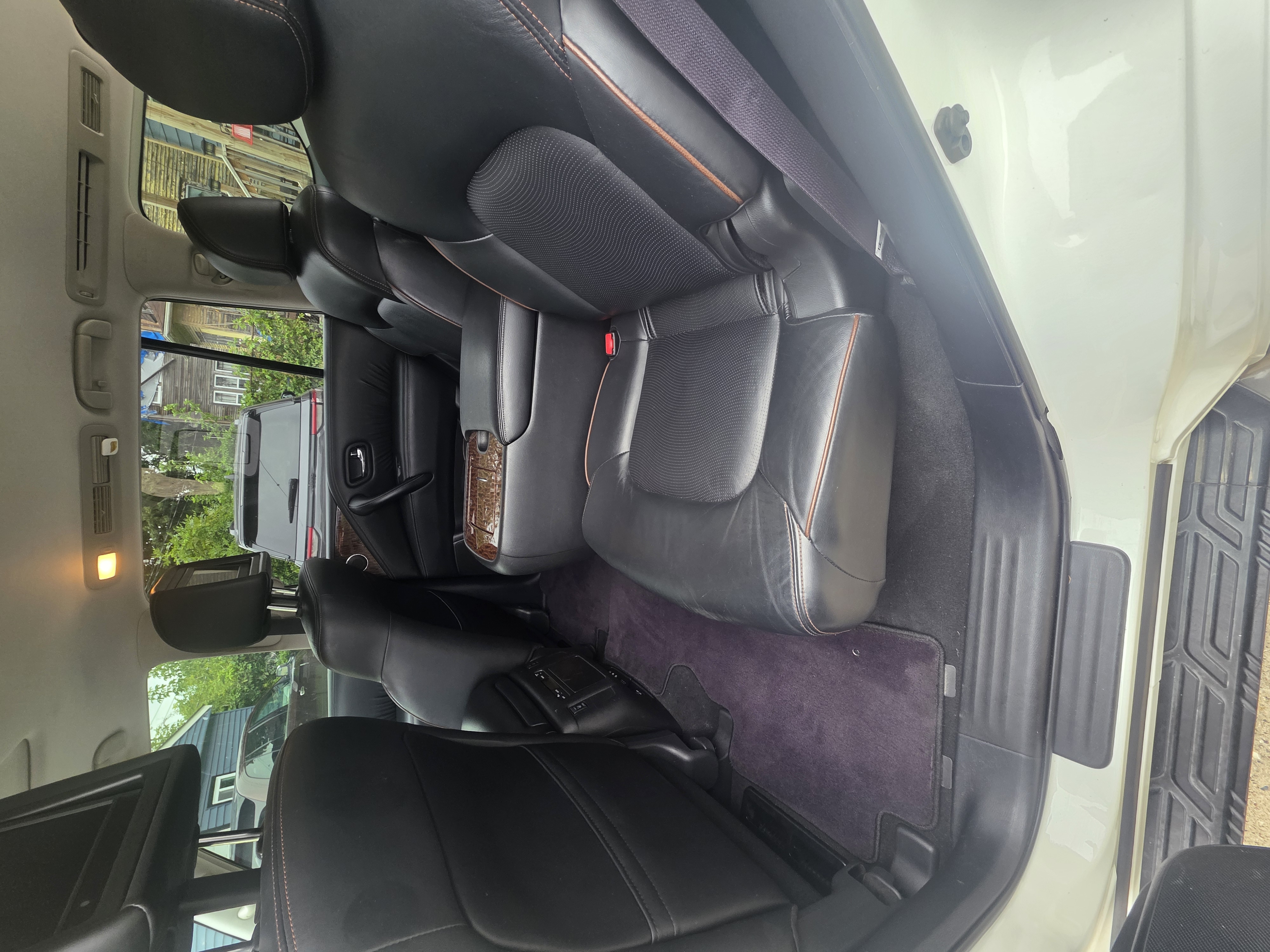 Used 2017 Nissan Armada Platinum w/ Captain Seat Package AWD/4WD image 12