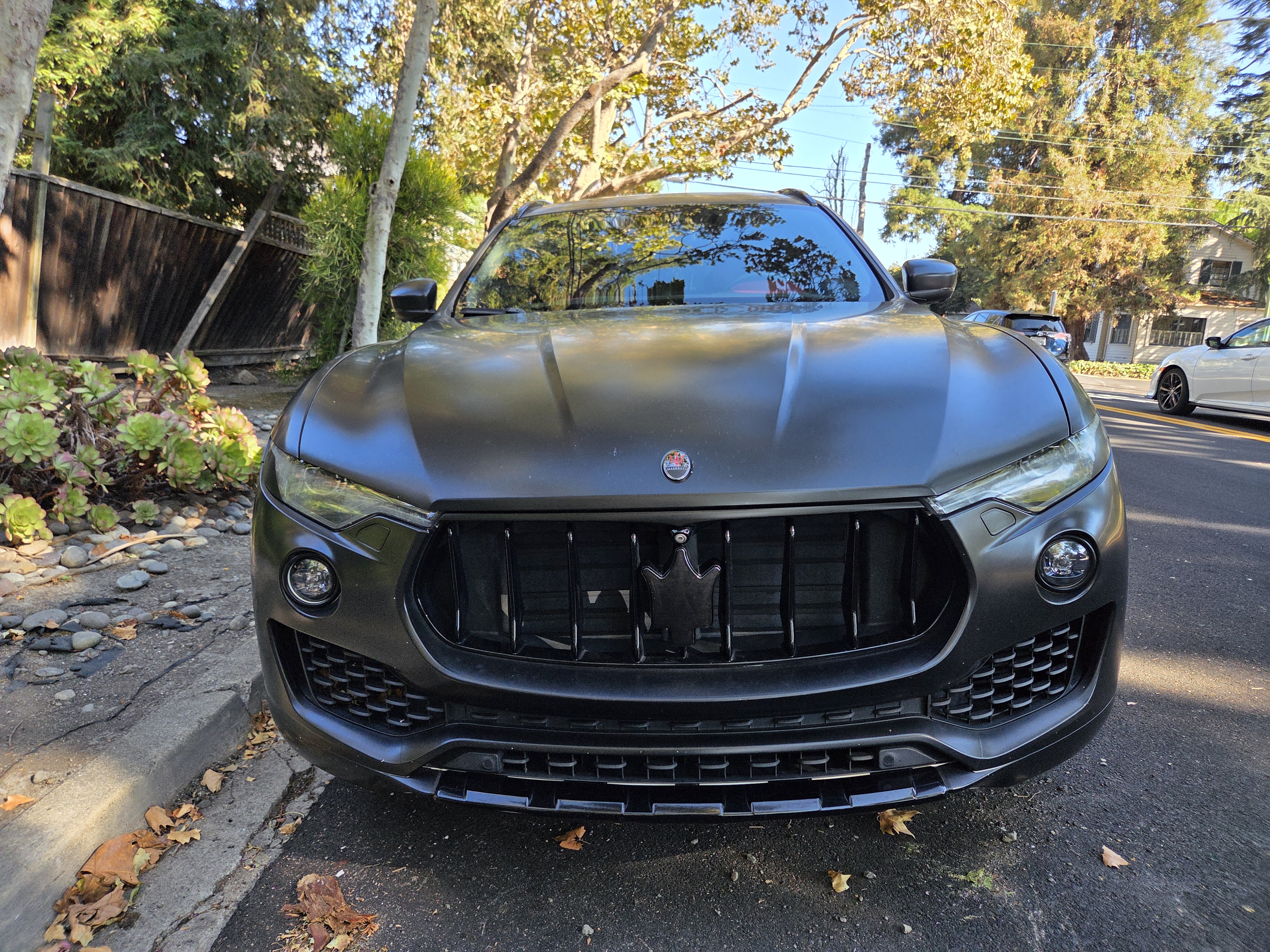 Used 2017 Maserati Levante S AWD/4WD image 4