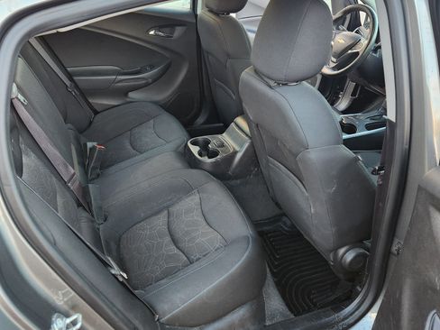 Used 2017 Chevrolet Volt LT w/ Comfort Package image 13