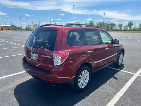 Used 2012 Subaru Forester 2.5X Premium w/ Popular Pkg 3 AWD/4WD image 6