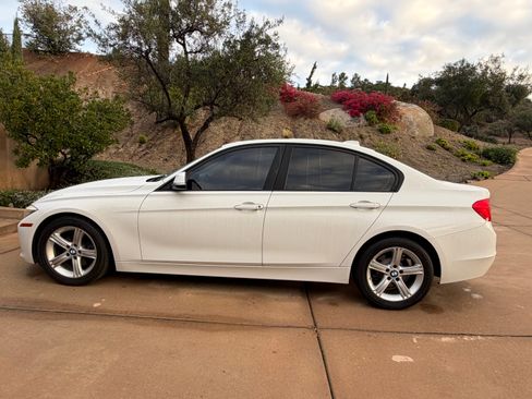 Used 2013 BMW 328i Sedan image 2